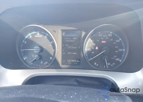 2018 Toyota Rav4 Xle z USA, uszkodzony, nr VIN 2T3RFREV6JW752717